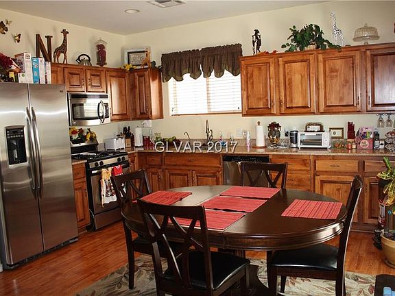 4th image of 4417 Santa Clarita Ave