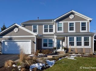 464 Country Pl, Lindenhurst, IL 60046