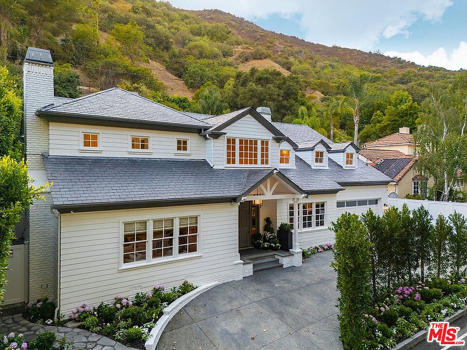 1st image of 2803 Mandeville Canyon Rd