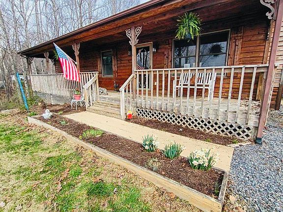 2nd image of 2579 Quarles Rd