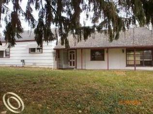 28160 Rollcrest Rd, Farmington Hills, MI 48334