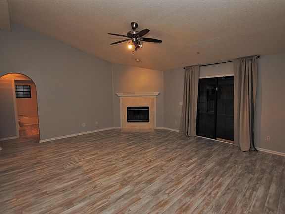 4th image of 1968 Hovington Cir W