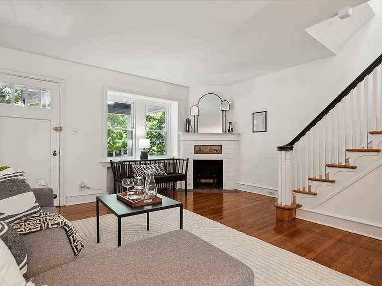 E Abington Ave — Photo 4