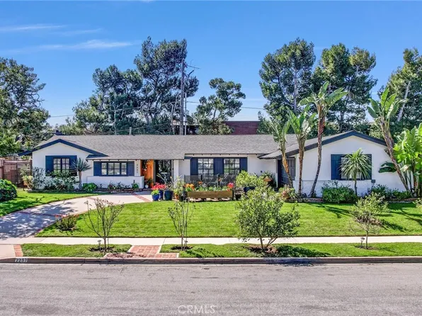 2237 Golden Cir, Newport Beach, CA 92660