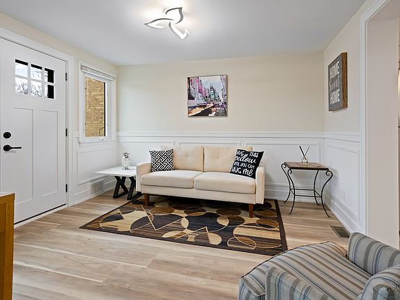 4th image of 3909 N Cumberland Ave