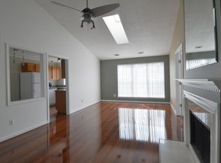 1122 Huntmaster Ter NE UNIT 301, Leesburg, VA 20176