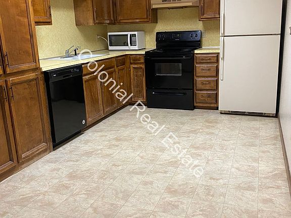 2nd image of 2116 Gladstone St APT A