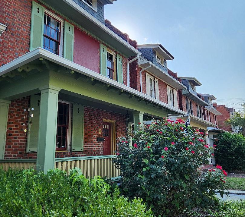 1st image of 2825 W Grace St