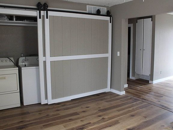 4th image of 421 E 14th Ave #A