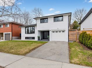 28 Munford Cres, Toronto, ON M4B1C1