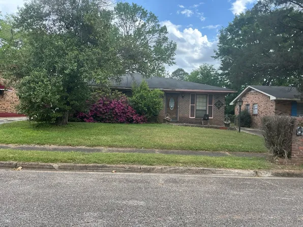 323 Dyas Dr, Montgomery, AL 36110