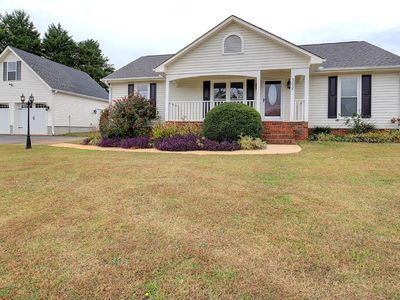 302 Barefoot Ln, Inman, SC, 29349