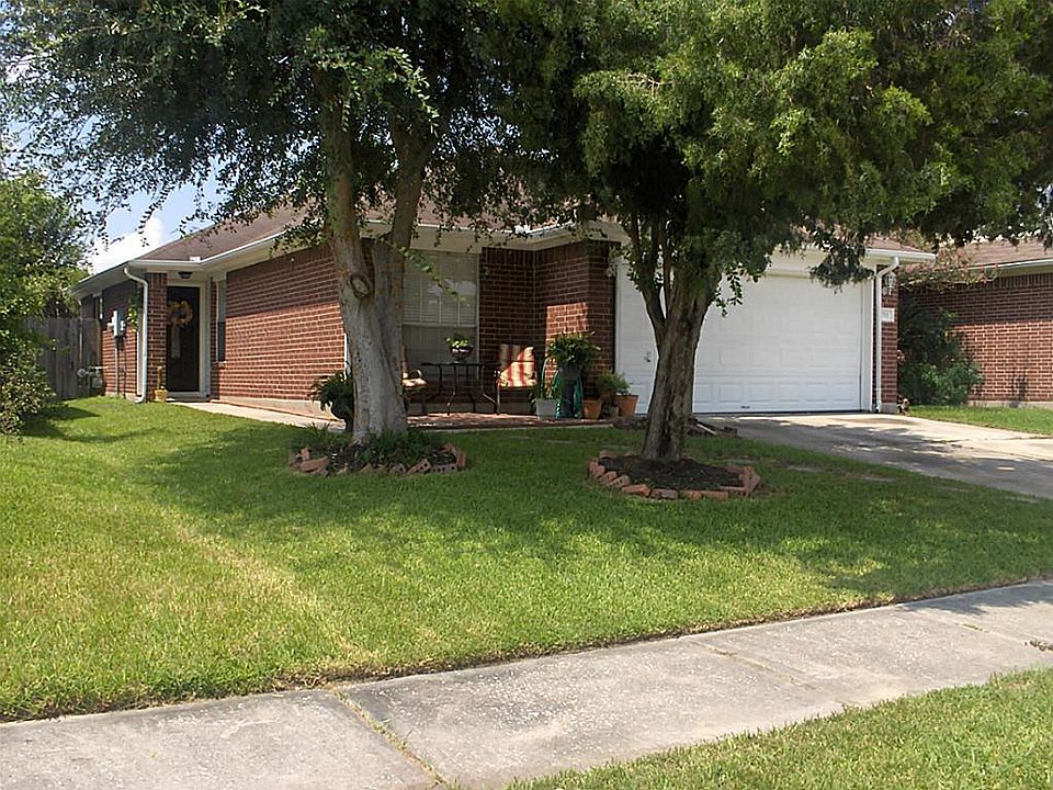 1st image of 7511 River Pines Dr