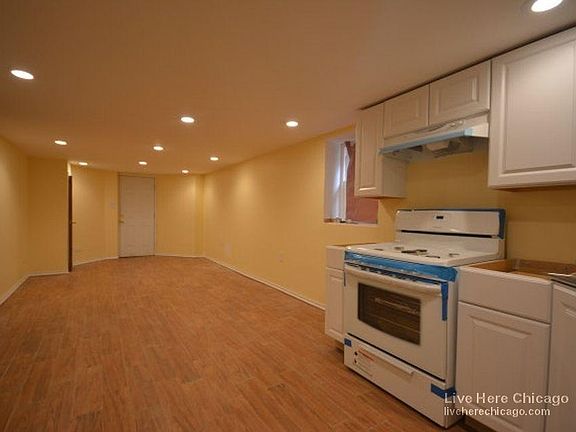 4th image of 1615 W Foster Ave #Gdn