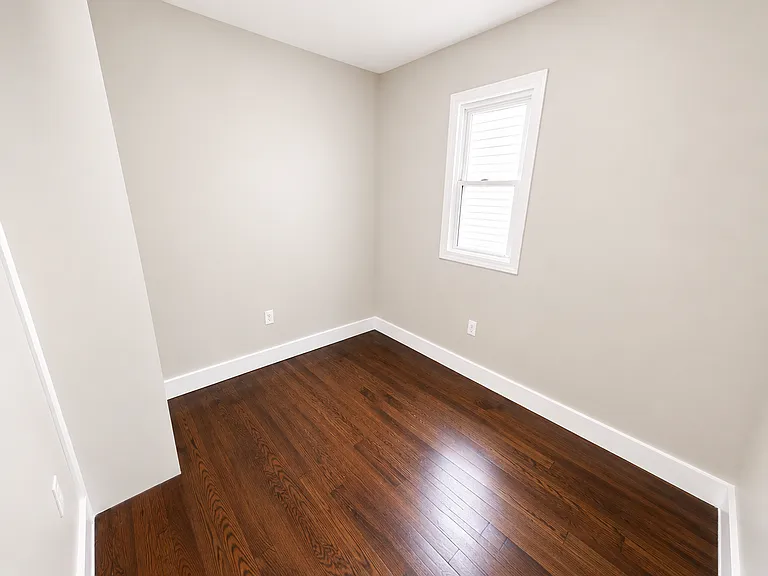 160 Alexander St #2 — Photo 14