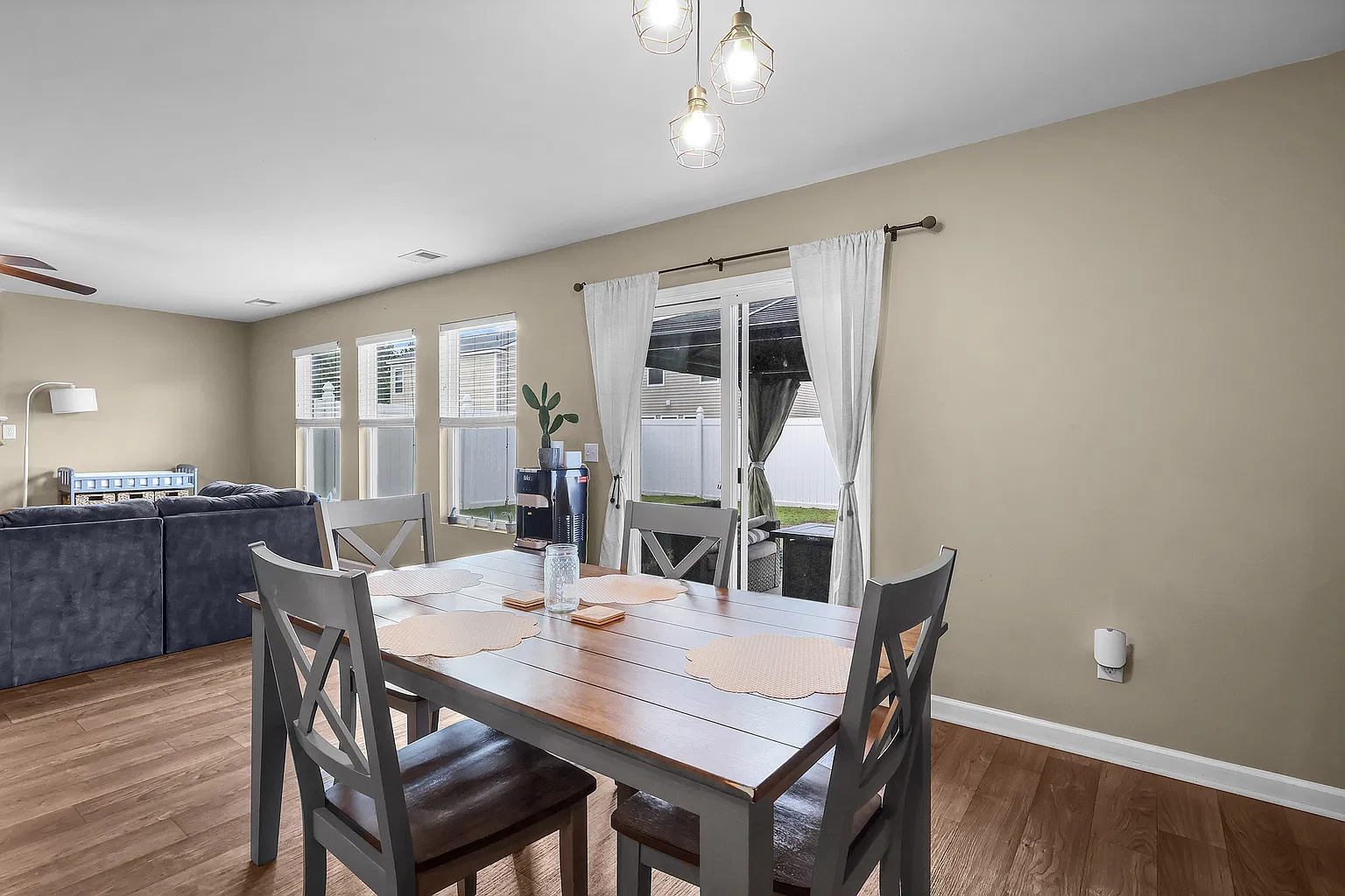 304 Connor Ct — photo 12
