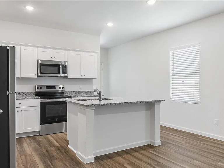 4406 Wood Fern Rd — Photo 6