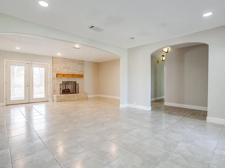 1812 Winchester Way — Photo 21