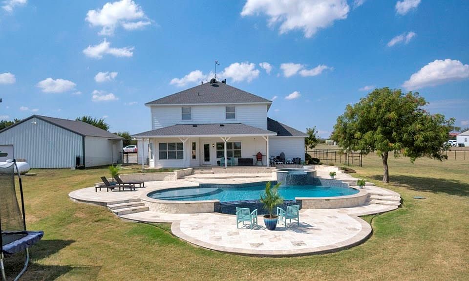 1st image of 5850 Four Seasons Ln