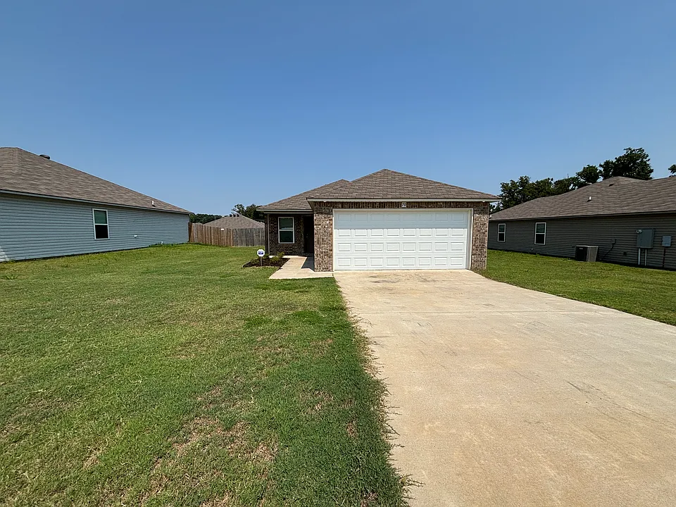 70 Kinley Brook Ln