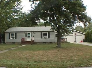 417 Jefferson Ave, Lowell, IN 46356