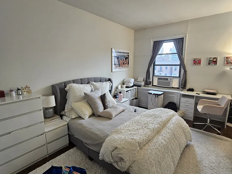 235 W 22nd St #5J — Photo 1