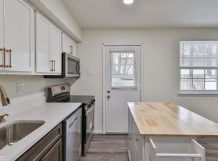 305 S Warminster Rd #A4, Hatboro, PA 19040