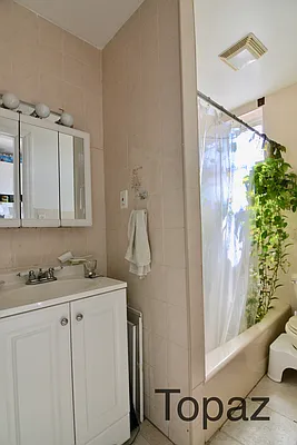 Rented by Rental Solutions Inc | media 8