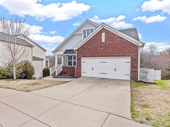 2nd image of 240 Rivers Edge Cir