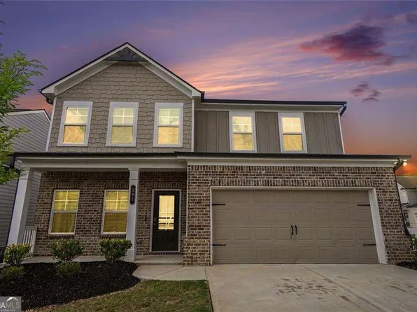305 Sterling Creek Way, Loganville, GA 30052