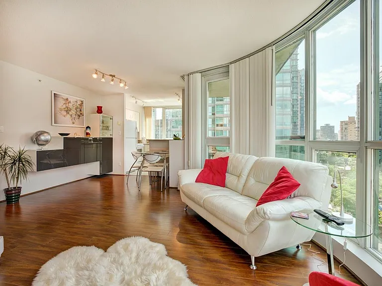 555 Jervis St #1505 — Photo 9