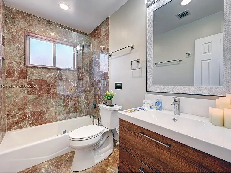1307 Rodman St — Photo 33