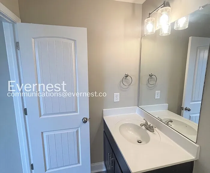 1000 Henry Place Blvd #105 — Photo 16