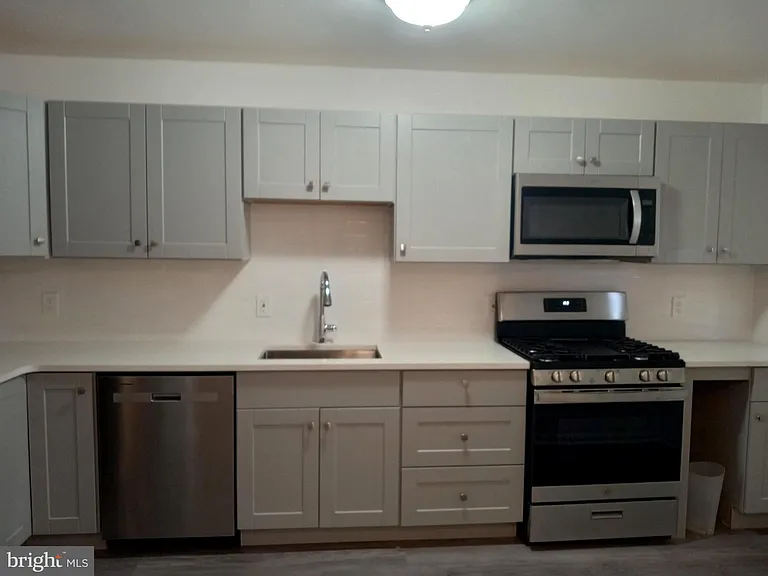 58 Suburban Ln — Photo 14