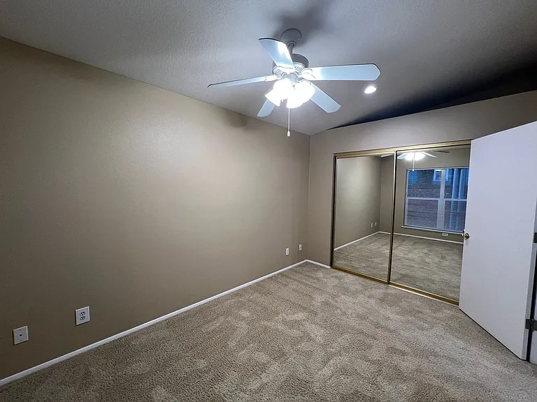Goose Hollow Townhomes — Photo 22