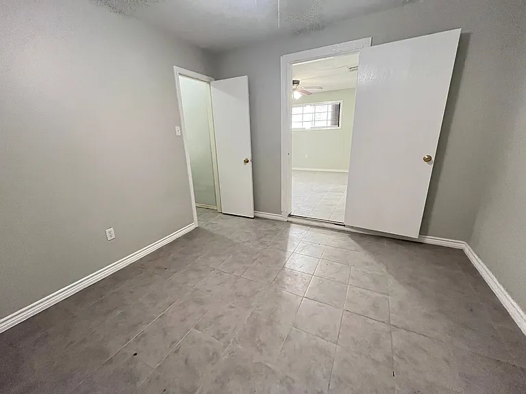 11815 Mohawk Dr #B — Photo 10