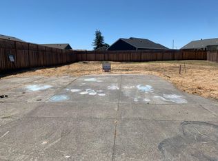 1304 Miller Dr, Santa Rosa, CA 95403