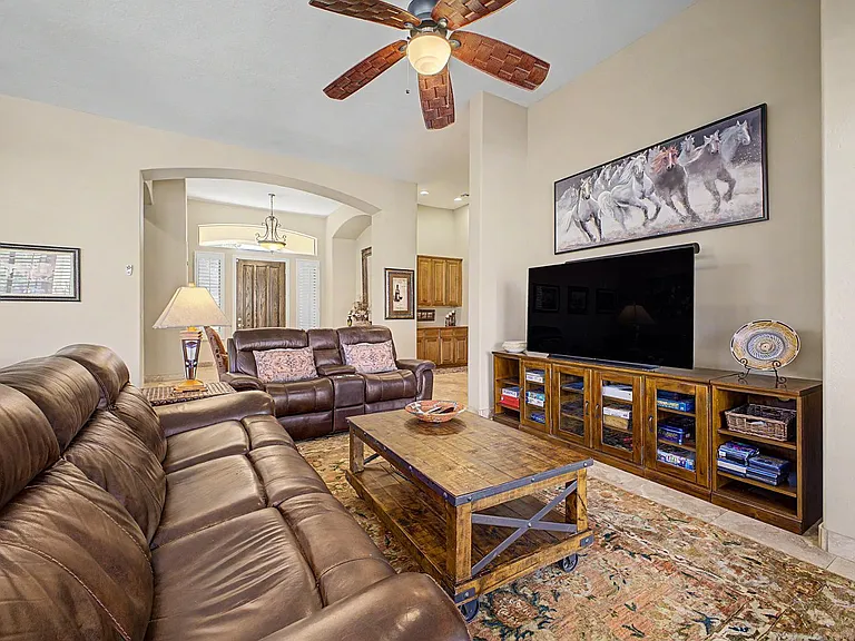 41923 N Moss Springs Rd — Photo 10