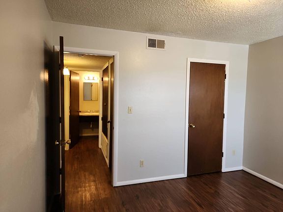 3rd image of 3805 N Rockwell Ave #212