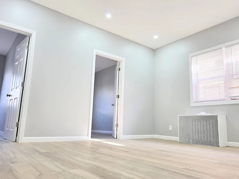 8733 16th Ave #2R — Photo 1
