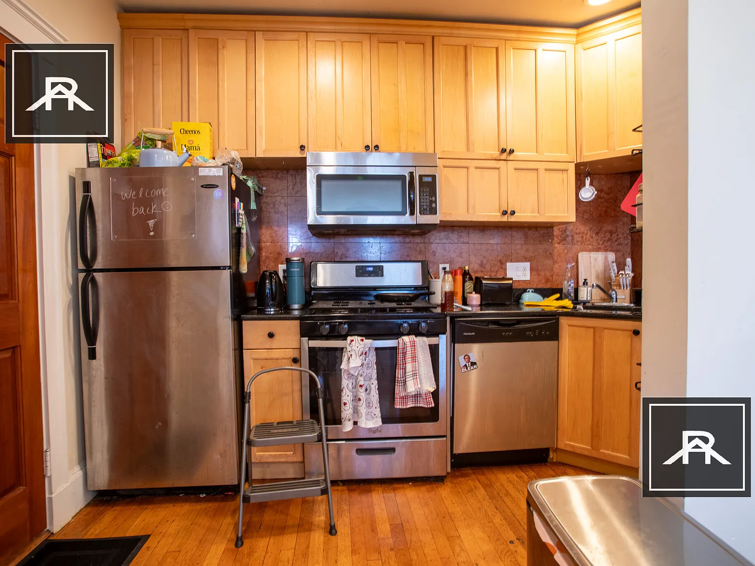 4 bed, 2.0 bath, 1200 sqft, $6,800 — Photo 3