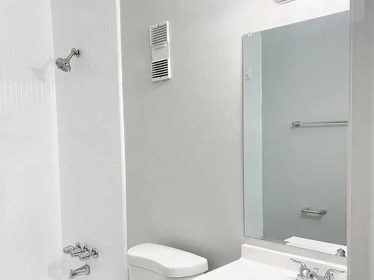 Salisbury Apartments — Photo 5