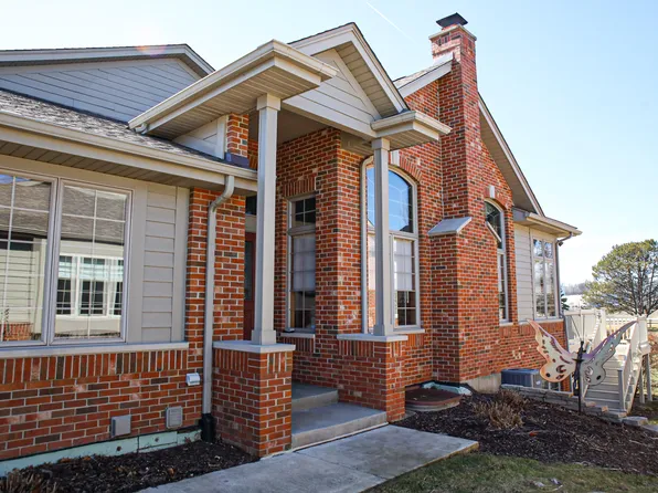 3204 N Briar Leaf Ct, La Porte, IN 46350