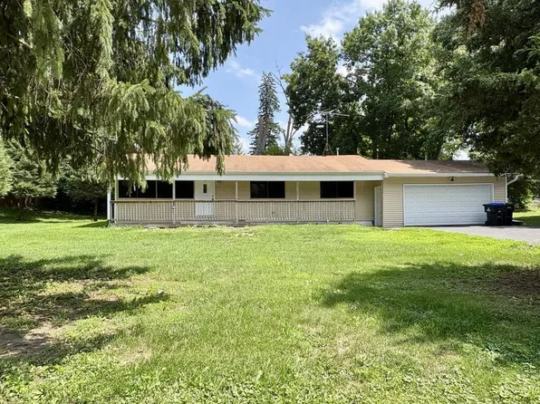 35679 N Wilson Blvd, Round Lake, IL 60073