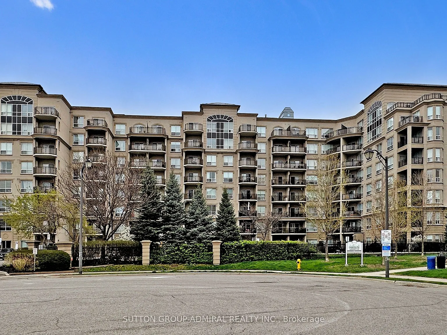 2 bed, $2,500 — Photo 2