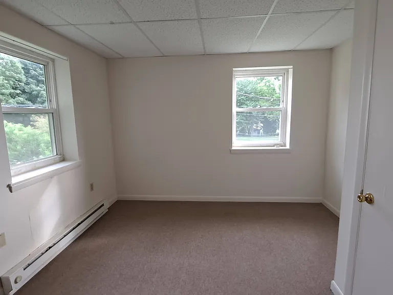 Charlotte Place Apartments — Photo 11