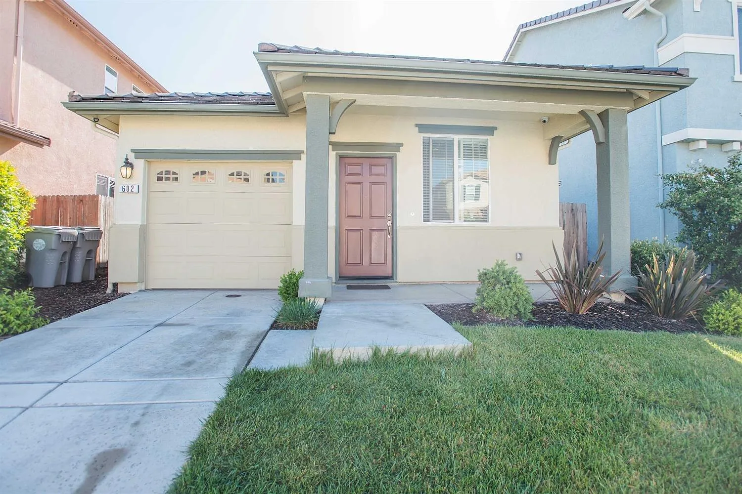 602 Willie Hausey Way photo 1