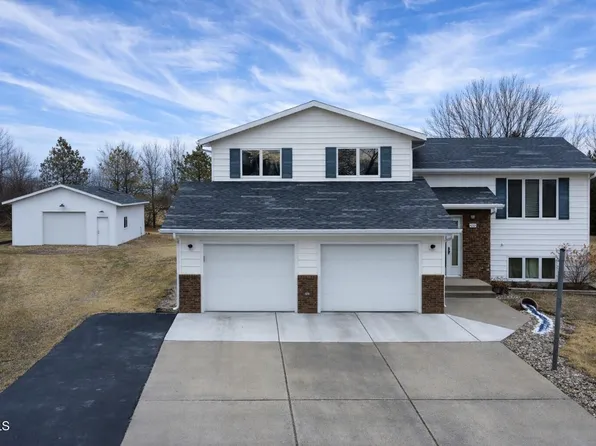 6707 Sonora Way, Bismarck, ND 58503