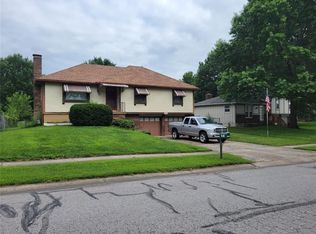 16715 Spring Valley Rd, Belton, MO 64012