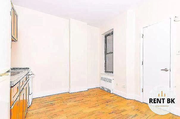 2nd image of 1289 Saint Johns Pl #1L